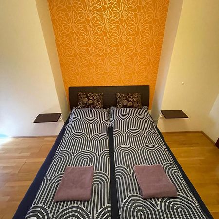 Ik Apartment Дебрецен Экстерьер фото